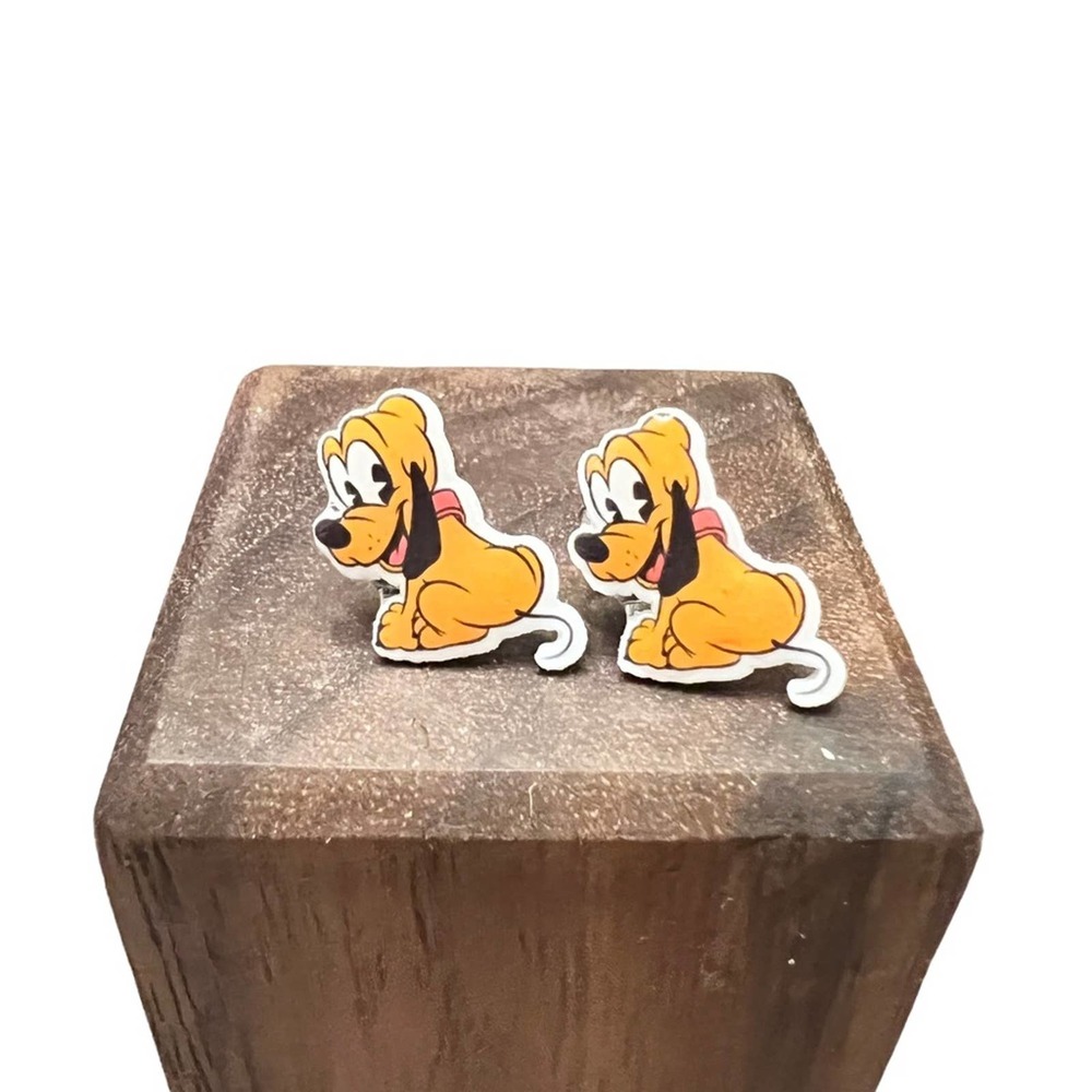 Baby Pluto puppy stud earrings. New.